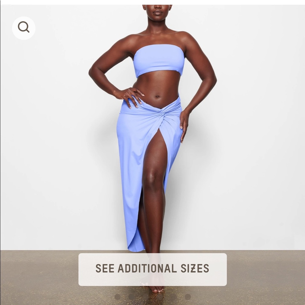 S/O SKIMS Swim Sarong Skirt in Periwinkle, Medium Cover-up